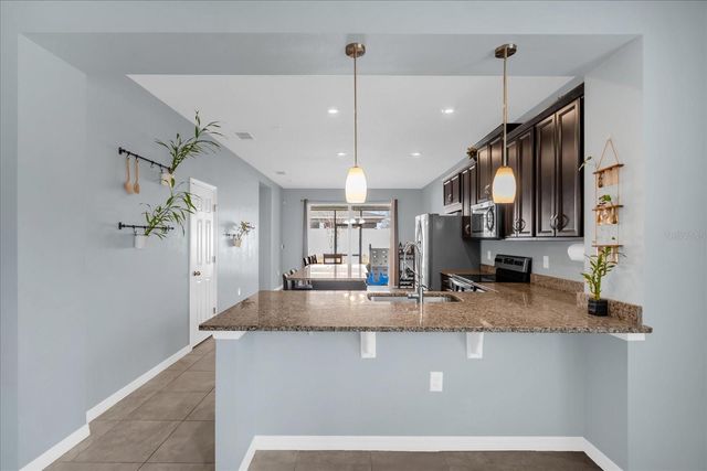 2401 AVIAN LOOP, Kissimmee, FL 34741