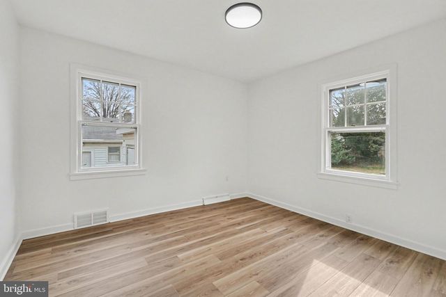 1555 LOCUST ST, New Cumberland, PA 17070