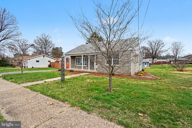 1555 LOCUST ST, New Cumberland, PA 17070