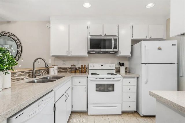 204 Pineview, Irvine, CA 92620