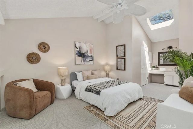 204 Pineview, Irvine, CA 92620
