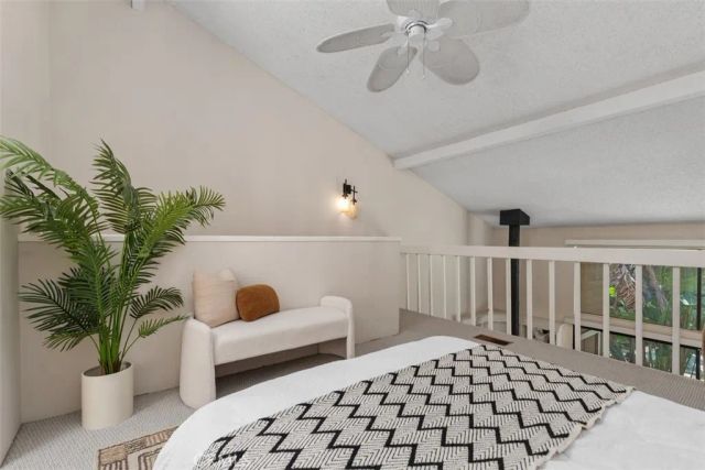 204 Pineview, Irvine, CA 92620