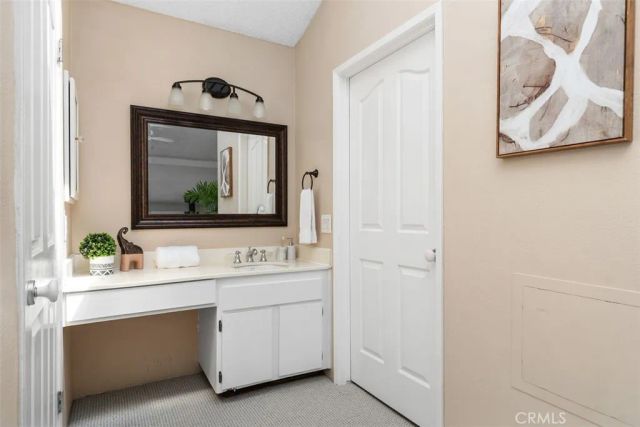 204 Pineview, Irvine, CA 92620