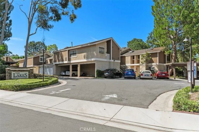 204 Pineview, Irvine, CA 92620