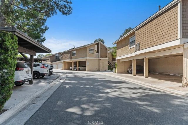 204 Pineview, Irvine, CA 92620