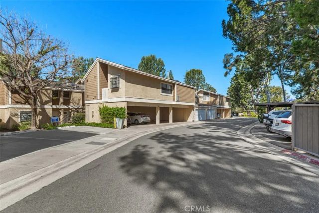 204 Pineview, Irvine, CA 92620