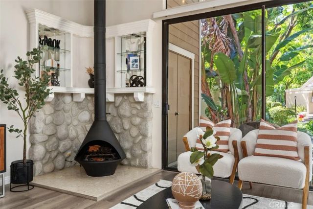 204 Pineview, Irvine, CA 92620
