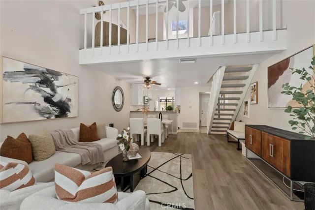 204 Pineview, Irvine, CA 92620