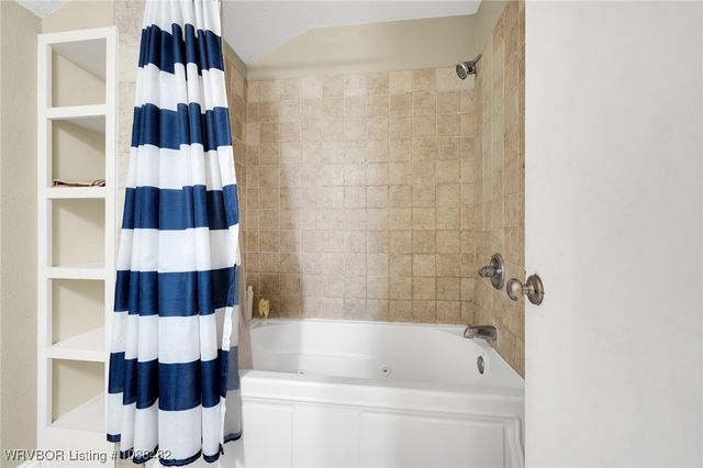 9201 Skypark Drive, Fort Smith, AR 72903