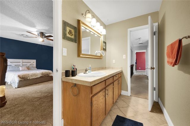 9201 Skypark Drive, Fort Smith, AR 72903