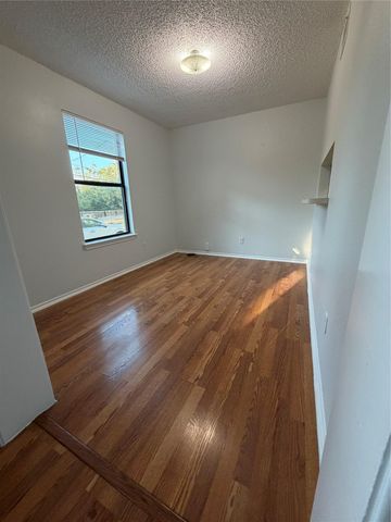 107 E Morrow ST A, Georgetown, TX 78626