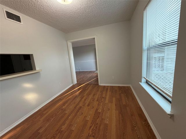 107 E Morrow ST A, Georgetown, TX 78626