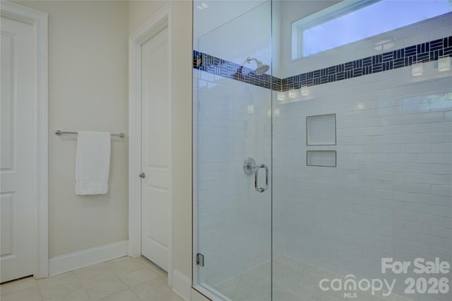 82105 Standing Oak Drive, Charlotte, NC 28278