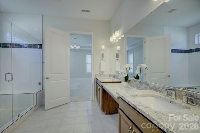 82105 Standing Oak Drive, Charlotte, NC 28278