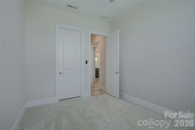 82105 Standing Oak Drive, Charlotte, NC 28278