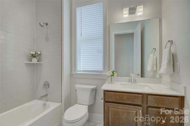 82105 Standing Oak Drive, Charlotte, NC 28278
