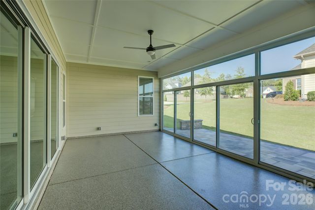 82105 Standing Oak Drive, Charlotte, NC 28278