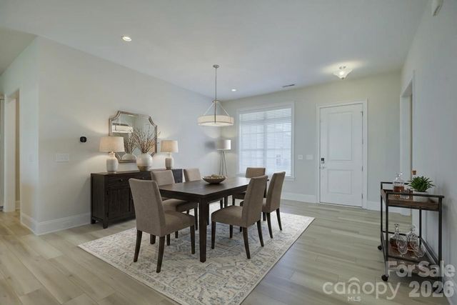 82105 Standing Oak Drive, Charlotte, NC 28278