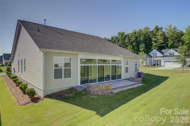 82105 Standing Oak Drive, Charlotte, NC 28278