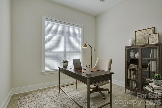 82105 Standing Oak Drive, Charlotte, NC 28278