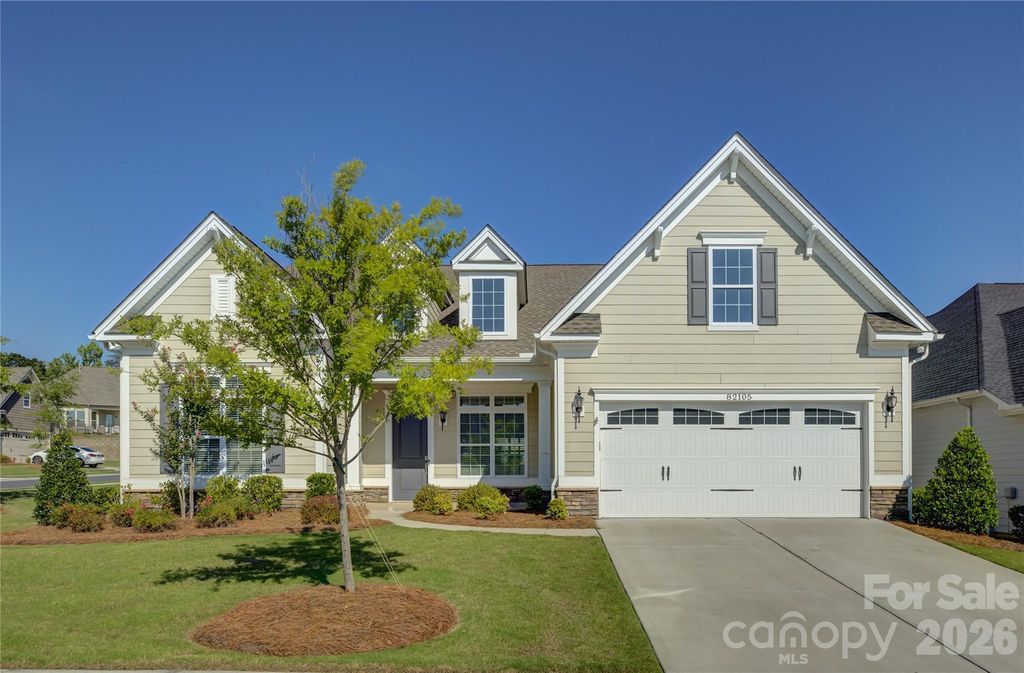82105 Standing Oak Drive, Charlotte, NC 28278