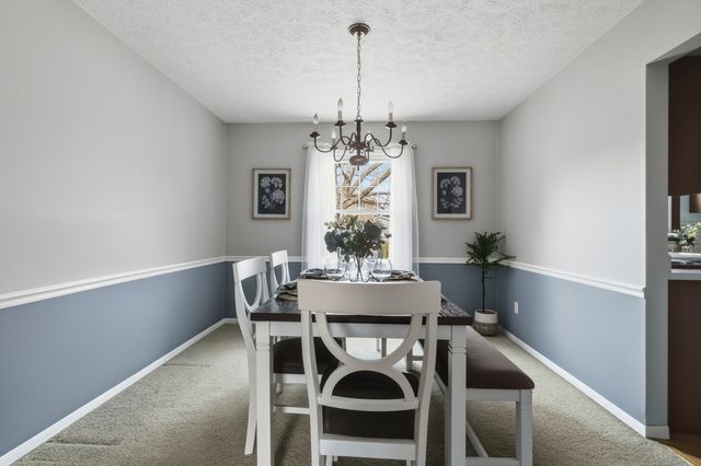 2540 E Crest Avenue, Bettendorf, IA 52722