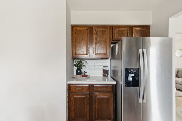 2540 E Crest Avenue, Bettendorf, IA 52722