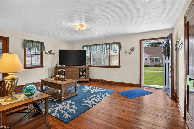 308 Hanbury AVE, Portsmouth, VA 23702