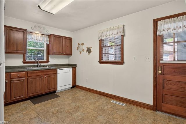 308 Hanbury AVE, Portsmouth, VA 23702
