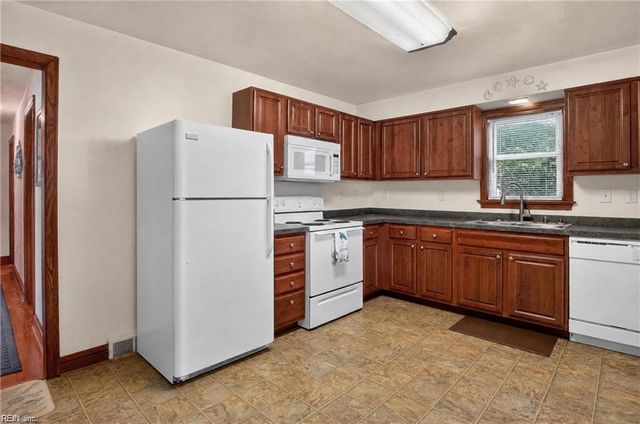 308 Hanbury AVE, Portsmouth, VA 23702