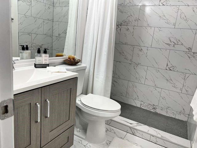 1372 Bayview Circle, Weston, FL 33326