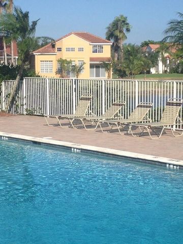 1372 Bayview Circle, Weston, FL 33326