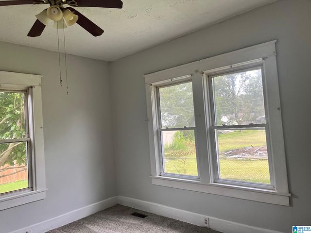 67 OAK STREET, Sylacauga, AL 35150