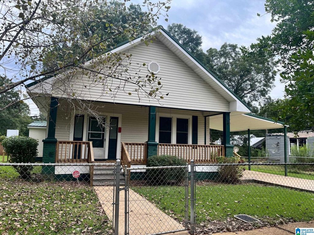 67 OAK STREET, Sylacauga, AL 35150