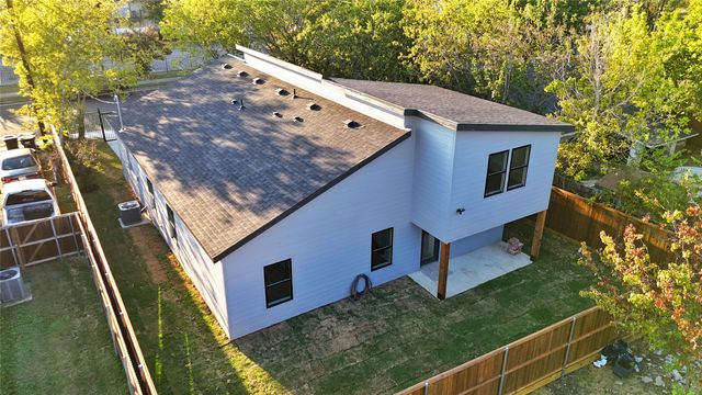 4311 King Street, Greenville, TX 75401