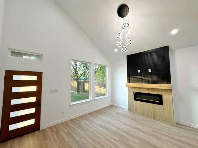 4311 King Street, Greenville, TX 75401