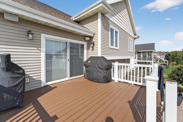 1206 Water Wheel Drive, Waunakee, WI 53597