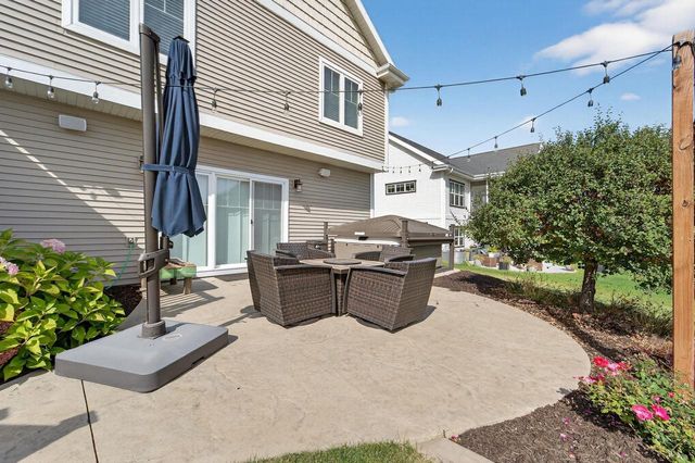 1206 Water Wheel Drive, Waunakee, WI 53597