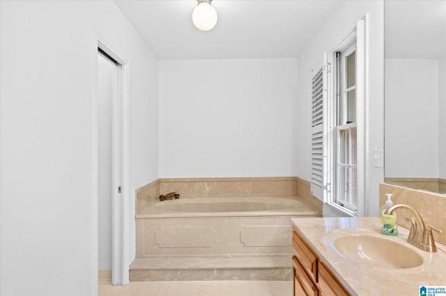 3211 MOUNTAIN RIDGE CIRCLE, Birmingham, AL 35242