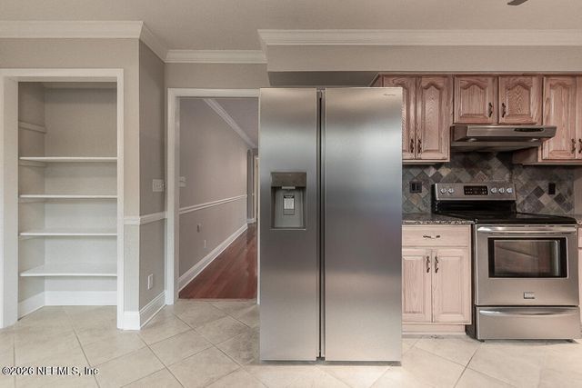 1549 MONTROSE Avenue E, Jacksonville, FL 32210