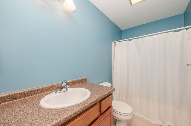16 Pond Road, Raymond, NH 03077