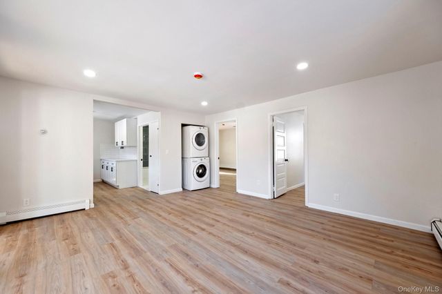 6 Village Drive, Greenwood Lake, NY 10925