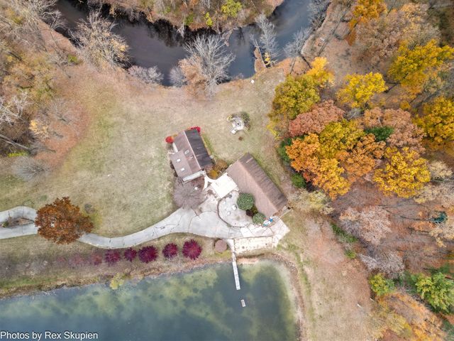 3733 S Brenlor Drive, Hesperia, MI 49421