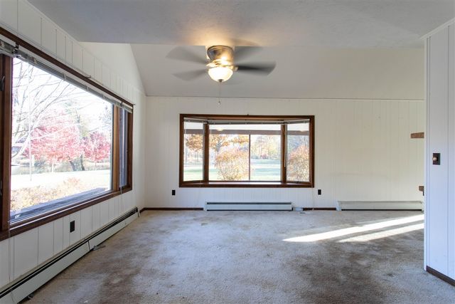 3733 S Brenlor Drive, Hesperia, MI 49421