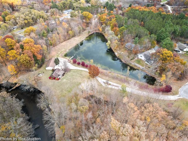 3733 S Brenlor Drive, Hesperia, MI 49421