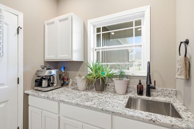 100 PETERSON LN, Ashland, MO 65010