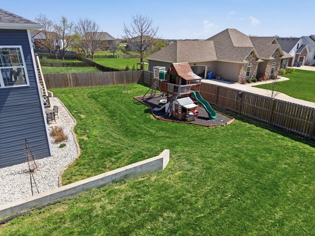 100 PETERSON LN, Ashland, MO 65010