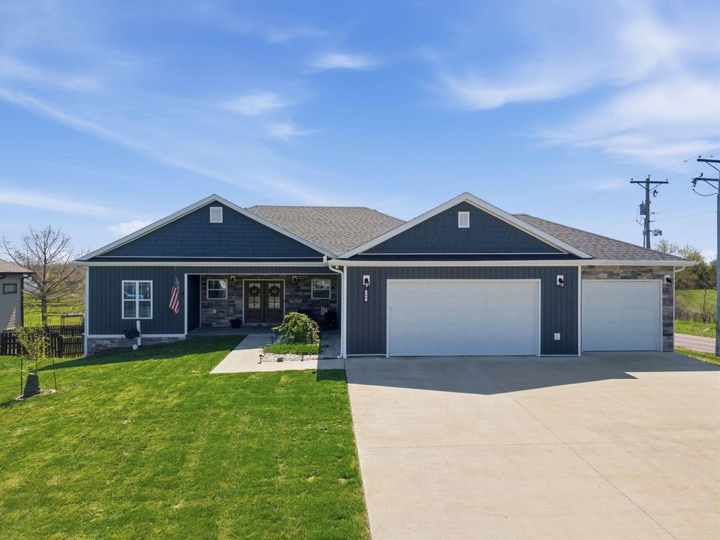 100 PETERSON LN, Ashland, MO 65010
