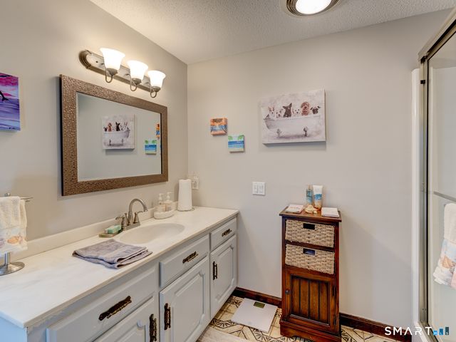 350 Brooke Meadow Road, Berlin, CT 06037