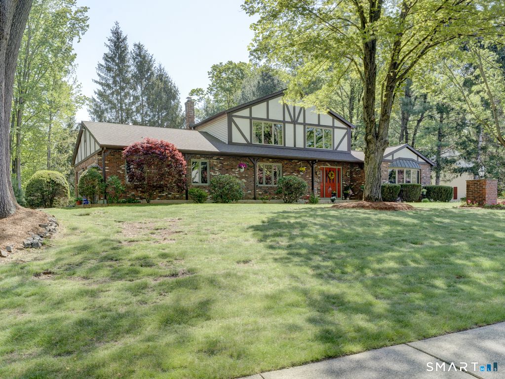 350 Brooke Meadow Road, Berlin, CT 06037
